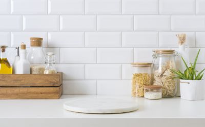 Minimalist Glass Backsplash